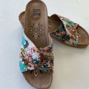 Muk Luks Floral Sequin cork wedge slip on sandals - Size 9 - NWOT